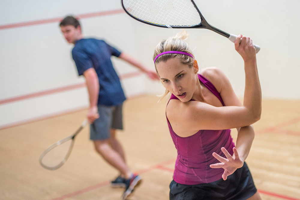 Picture of Man and Woman playing squash